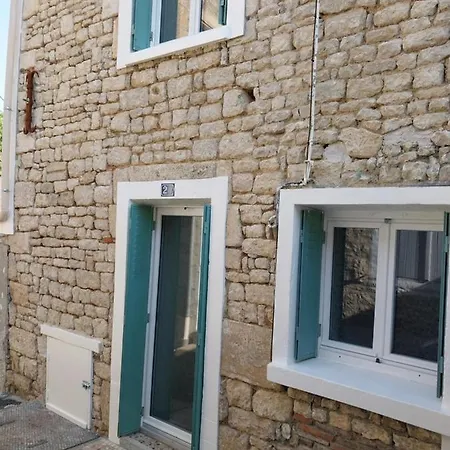 Maison Meublee, 2 Chambres, Cour Feriehus